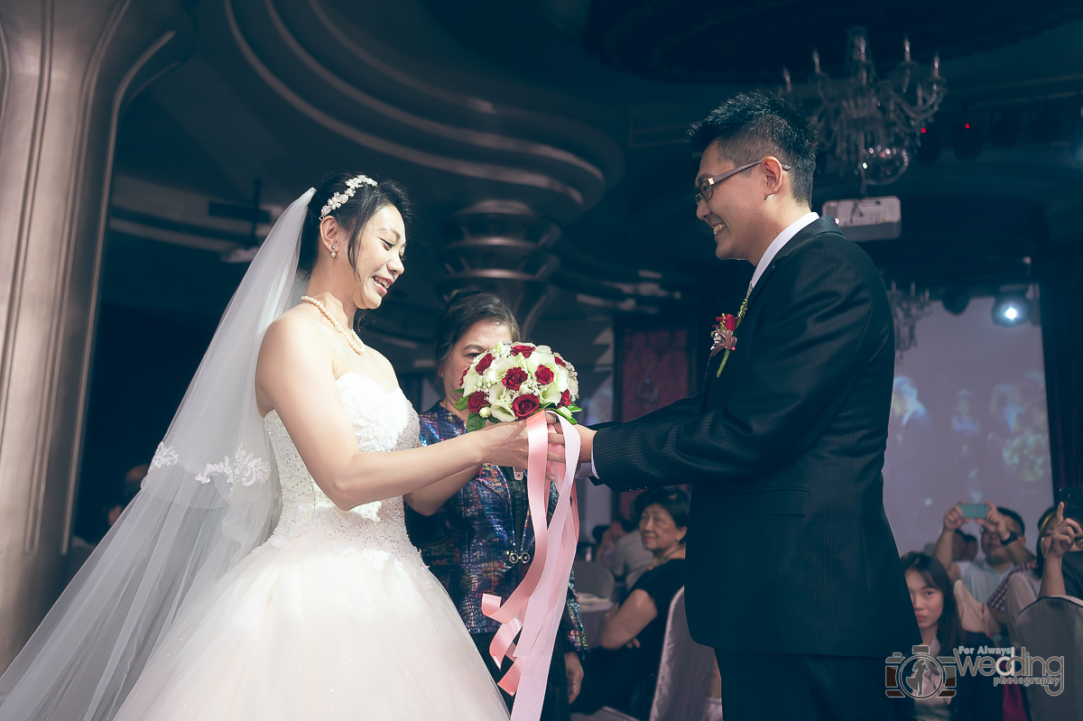 佐呈詠丞 結婚喜宴 台中女兒紅 婚攝大J 永恆記憶 婚禮攝影 台北婚攝 #婚攝 #婚禮攝影 #台北婚攝 #婚禮拍立得 #婚攝拍立得 #即拍即印 #婚禮紀錄 #婚攝價格 #婚攝推薦 #拍立得 #婚攝價格 #婚攝推薦